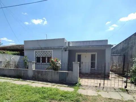 VENTA de Casa con TALLER - Pablo Nogues