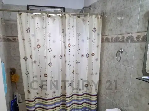 venta departamento de 3 ambientes en castelar centro arias y san pedro