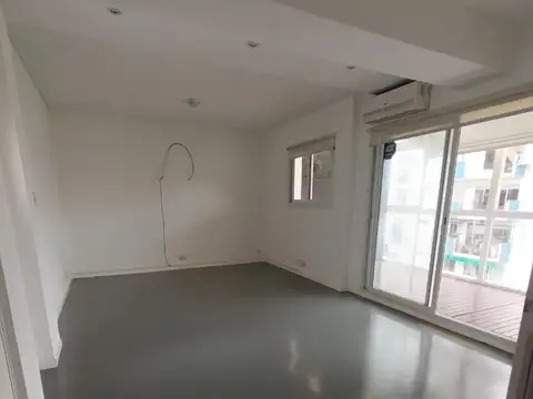 Piso 104 metros opción 4 ambientes Beruti y J Álvarez