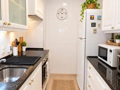 Departamento en Alquiler Temporal en Playa Mansa, USD 5.400