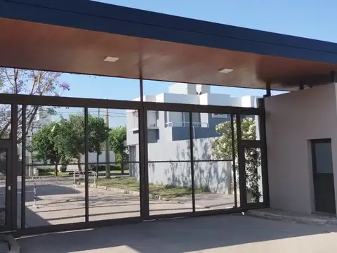 Depto Tipo Casa en Venta de 4 ambientes