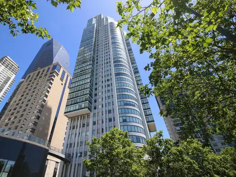 Martha Lynch 400, Piso 13