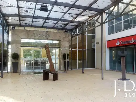 OPORTUNIDAD COCHERA  EN AMANECERES OFFICE