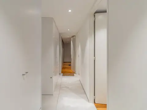 Departamento en Venta con 3 cocheras