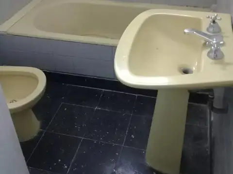 Avenida Rivadavia e/ Lavalle y Moreno