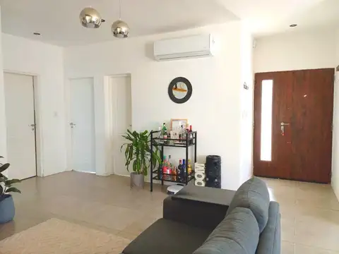 Casa en Venta en Pilar del Este - San Ramon, USD 169.500