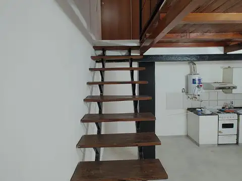 Depto Tipo Casa en Alquiler en Pichincha, $ 650.000
