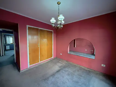 Hipolito Yrigoyen 2100, Piso 2