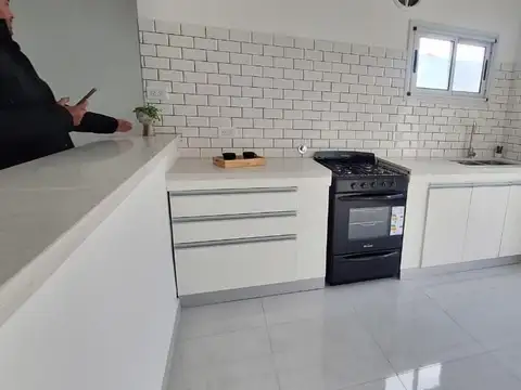 VENTA CASA 3 AMB RECICLADA, EN PARQUE LURO