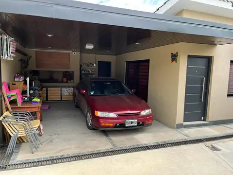 Castelli e/ Las Malvinas y La Antártida