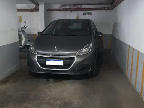 Cochera cubierta en venta en General Paz  Félix Frías 546