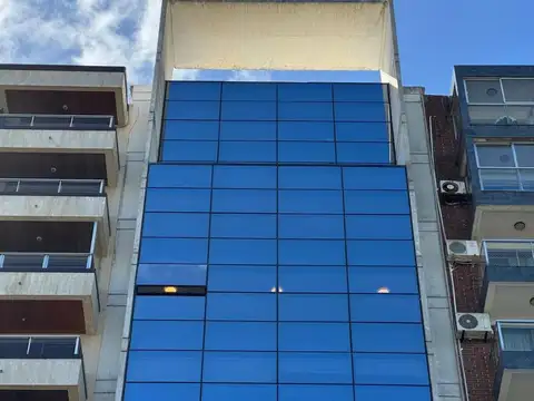 Oficina en Alquiler en Parque Rodo , USD 2.630