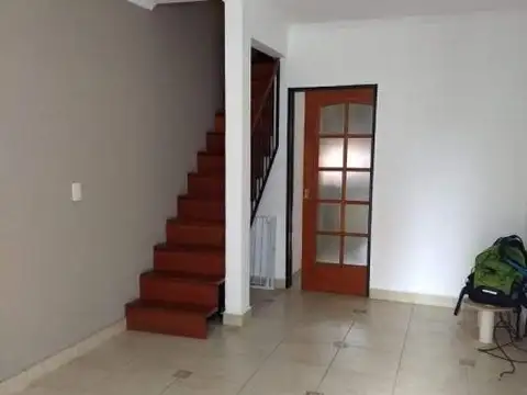 Depto Tipo Casa en Venta de 3 ambientes