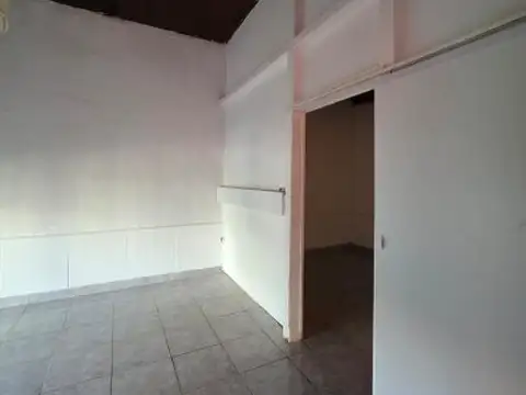 Casa de 1 dormitorio con cochera, Asamblea 456