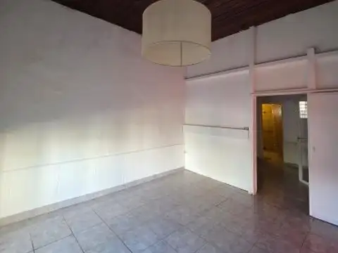 Casa en Alquiler con 1 cochera