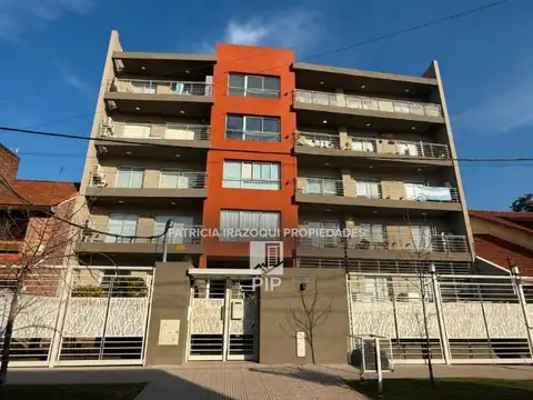 DEPARTAMENTO en ALQUILER en Haedo