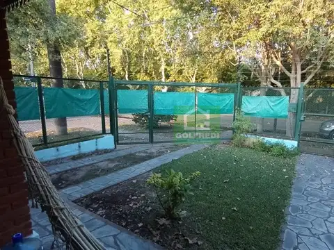 Casa con dependencia en Don Torcuato