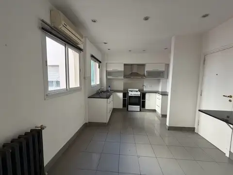 Departamento en Alquiler en Chacarita, $ 900.000