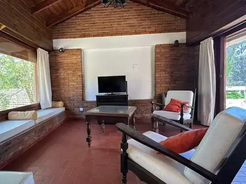 Casa en Alquiler Temporal al Este