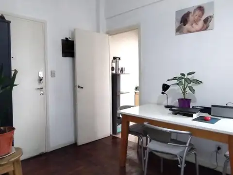 Avenida Pueyrredón 1000, Piso 2