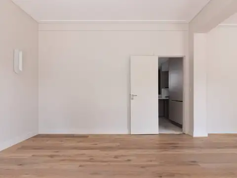 Avenida Del Libertador 2200, Piso 4