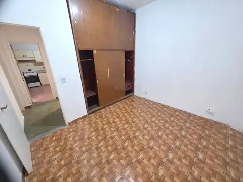 Depto Tipo Casa en Alquiler 50 años