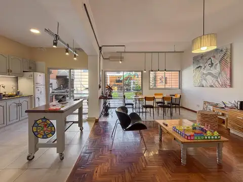 Casa en Venta con 1 cochera