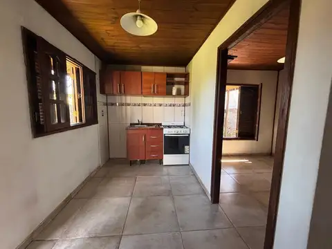 Casa en Alquiler con 1 cochera