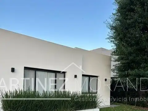 La Pradera 100
