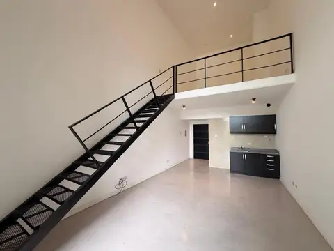 Departamento en alquiler en segundo piso con gran orientación en Ayres Loft