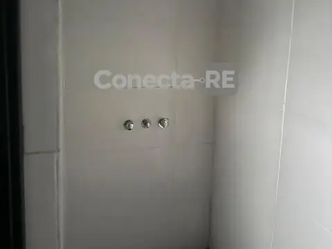 Depósito 1.300 m² en Alquiler - Polo Industrial Ezeiza