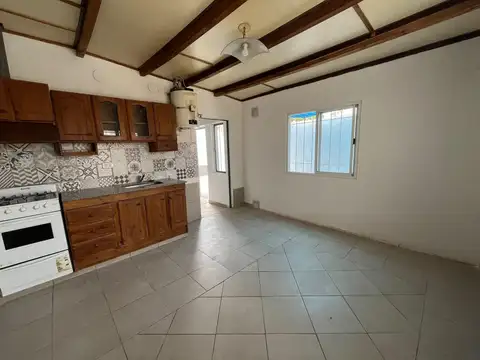 Casa alquiler 1 dorm con cochera