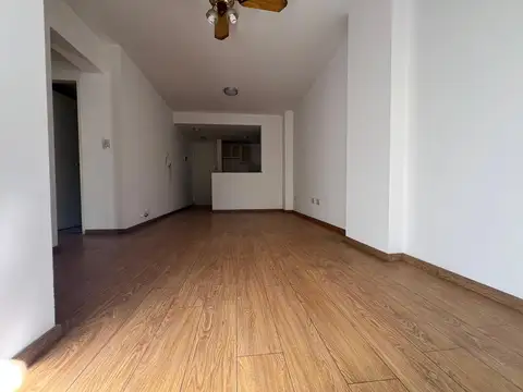 3 de Febrero 2445 Piso 2 Depto A