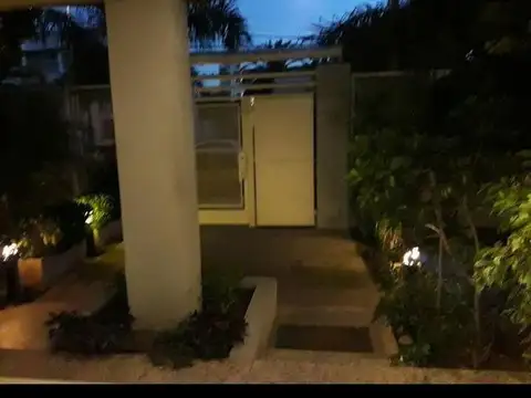 DEPARTAMENTO DE UN AMBIENTE, CON COCHERA