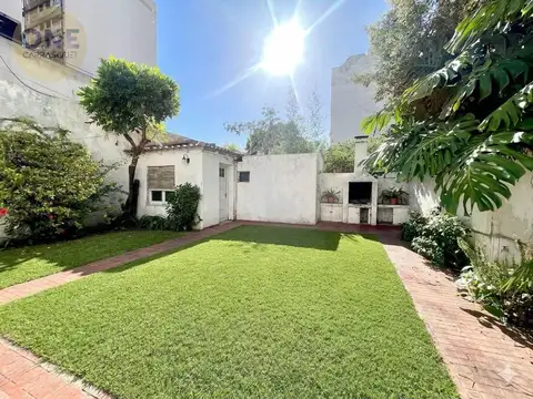 Casa 7 ambientes con 2 baños