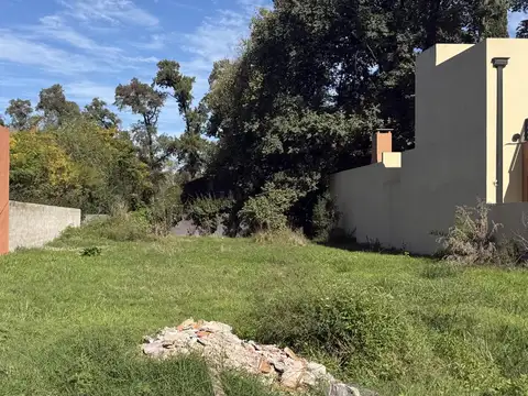 ¡Un terreno único y lleno de posibilidades a la venta en Lobos!