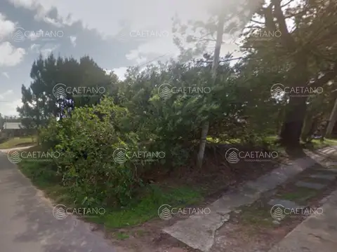 Terreno en Venta en Pinares, USD 85.000