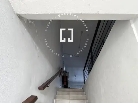 Depto Tipo Casa en Venta con 2 cocheras