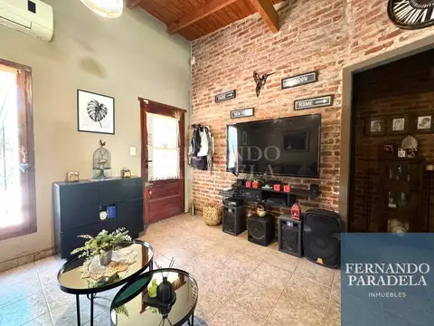 Casa en venta - Villa Gdor. Udaondo