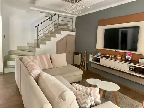 Casa en Venta en Lomas de Zamora, USD 300.000