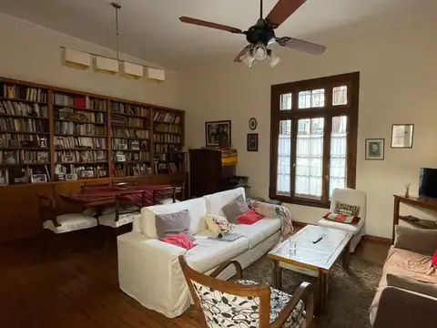 Venta casa 5 ambientes almagro jardin quincho