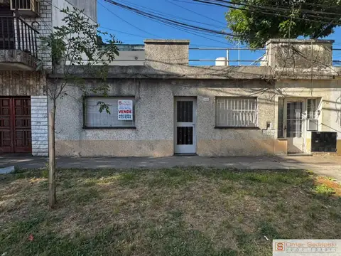 Casa  frente 2 dormitorios Amenabar 1900