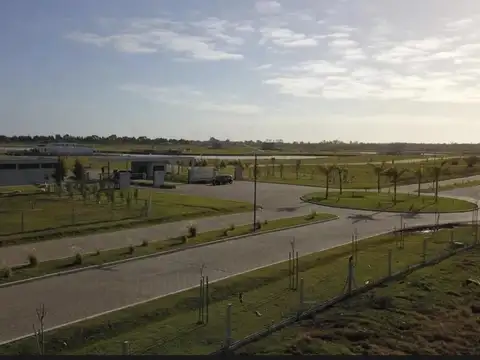 Terreno en Venta 20  mts Fondo