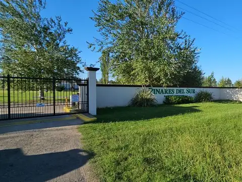 EN VENTA - BARRIO PRIVADO TERRENO 330Mt2 - PINARES DEL SUR