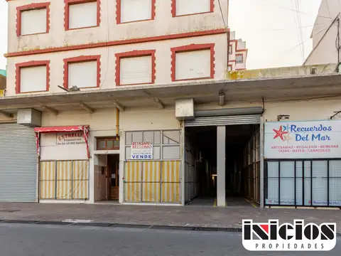 Hipolito Yrigoyen 100