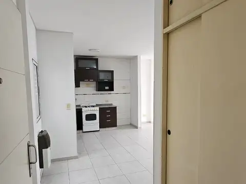 Zamudio 4700, Piso 1