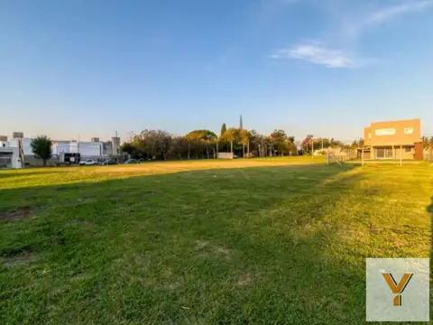 Terreno en venta - 325mts2 - Altos de Lacroze, Manuel B. Gonnet, La Plata