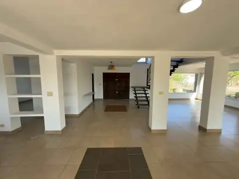 CASA ALQUILER CON PILETA LA SILLETA SALTA