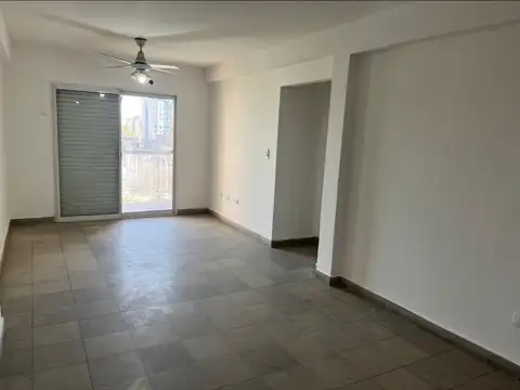DEPARTAMENTO 4 DORMITORIOS - CENTRO, RESISTENCIA