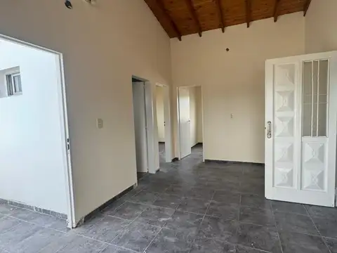 VENTA - DEPARTAMENTO TRES AMBIENTES - HURLINGHAM